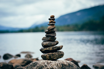 Peaceful cairn at the lake