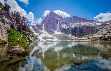 Fototapeta na wymiar Beautiful Mountain Lake 