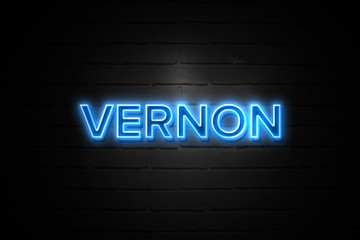 Obraz premium Vernon neon Sign on brickwall
