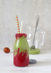 Avocado-Himbeer-Smoothie