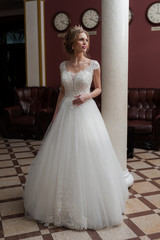 Fototapeta premium Beautiful bride in hall