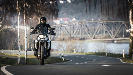 Motorrad fahren im Fr&uuml;hjahr