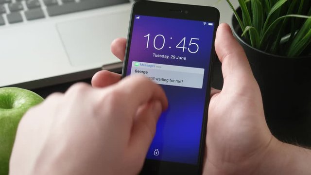 Receiving notifications on the smartphone