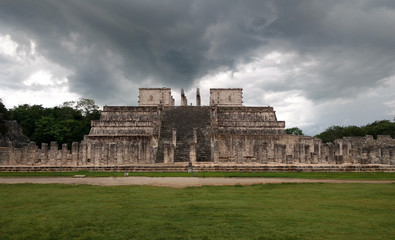 Chich&eacute;n Itza Temple 