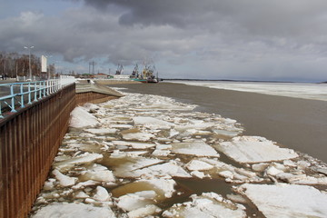 ледоход р Обь