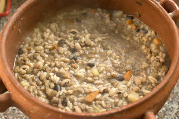 soup of legumes and cereals