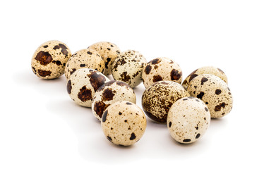 Obraz premium Quail eggs isolated on white background. easter eggs.