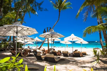Foto op Plexiglas Boracay Wit Strand Tropische vakantie op wit strand op het eiland Boracay, Filipijnen.