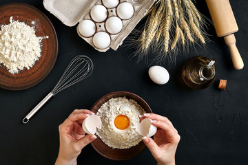 Women's hands are preparing home-made raw noodles, Rustic, Selective Focus, Atmospheric dark tone