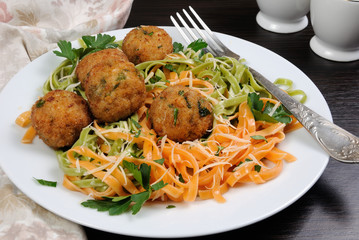 Spaghetti with cheese and meatballs