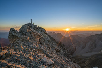 Sonnenaufgang in den Bergen