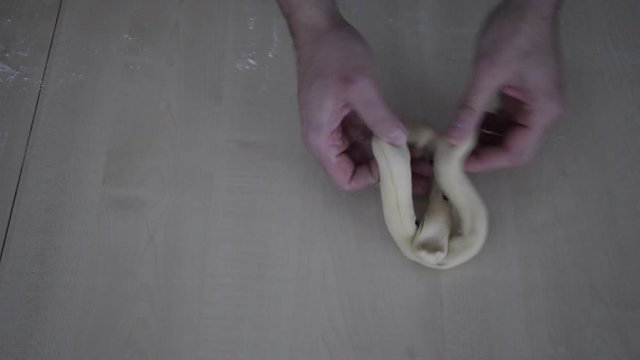 Einstrangzopf flechten