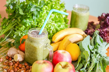 Fruit and vegetable green smoothie