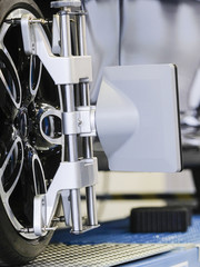 Target of the car wheel angle adjustment equipment