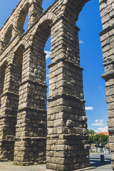 Fototapeta na wymiar Monumento, Antiguo e histórico Aqueducto Romano de Segovia, España