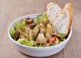 Bread with fresh vegetable salad 