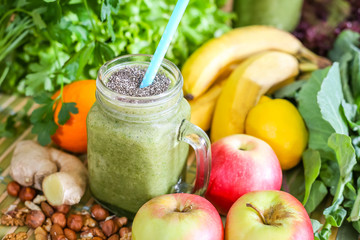 Fruit and vegetable green smoothie