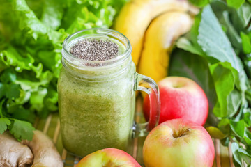 Fruit and vegetable green smoothie