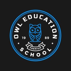 owl - vector logo/icon illustration label
