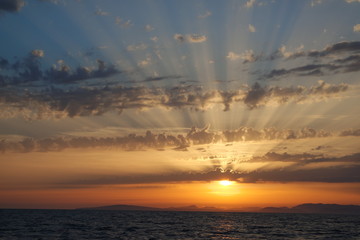 Schleier wolken Sonnen Strahlen