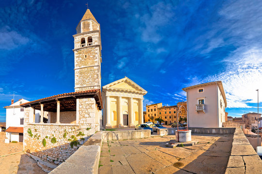 Town of Visnjan old stone square and church view