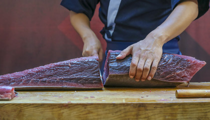Tuna fish cutting