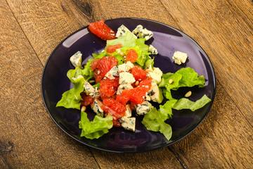 Grapefruit and blue cheese salad
