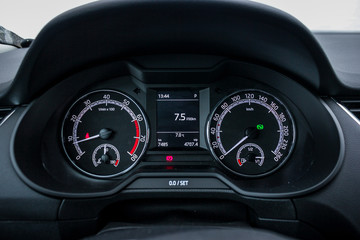 dashboard with speedometer and rpm meter