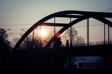 Brücke vor Sonnenaufgang