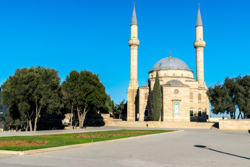 Fototapeta na wymiar The Mosque of the Martyrs or Turkish Mosque in Baku, Azerbaijan 25 December 2017