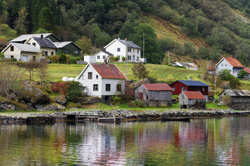 Fototapeta na wymiar Bakka at Naeroysfjord