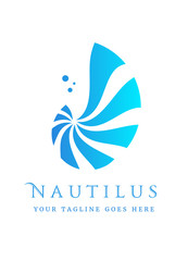 Fototapeta na wymiar nautilus-logo copy