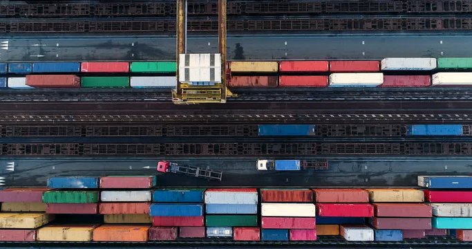 container en vue a&eacute;rienne 
