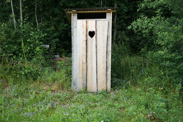 Toilette mit Herz in der Tür, Norwegen