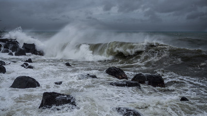 Grosse vague tempête ouragan