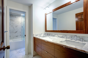 Sleek bathroom with double vanity cabinet
