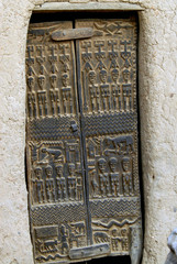mali, porte sculptée  traditionnelle en bois