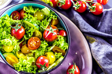 Salat mit frischem Gemüse