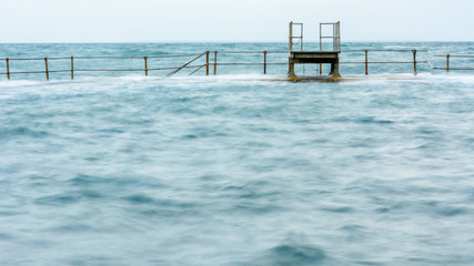 pool flut guernsey kanalinseln 