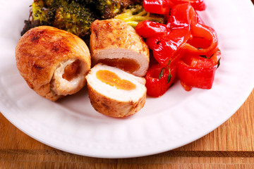 Turkey breast rolls with apricot
