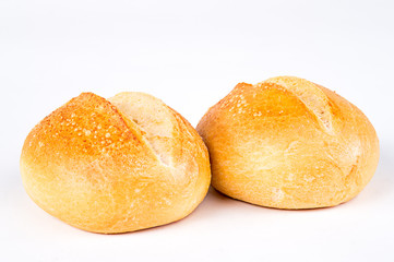 Weizen Brötchen / Semmel freigestellt auf weissem Hintergrund