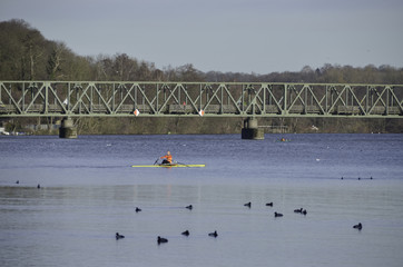Baldeneysee Kajak Eisenbahnbrücke Essen Ruhrgebiet, NRW 