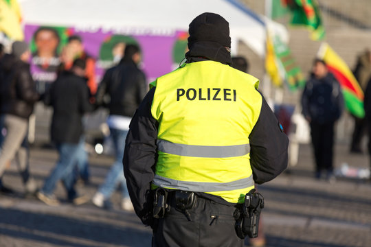 german police officer protecting a demonstration
