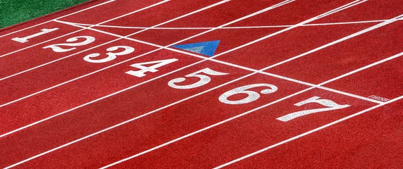 Deurstickers running track with marked lane numbers © bluraz