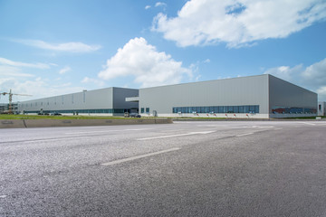 Modern factory buildings and warehouses - obrazy, fototapety, plakaty