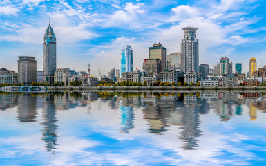 Obraz premium Rivers and old buildings in the Bund, Shanghai