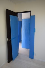 In residence, curing at the time of moving, blue curing seat protecting moving luggage and room wallpaper and doors