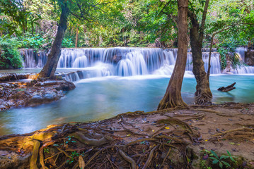 Obraz na płótnie Canvas Huai Mae Khamin Waterfall at Kanchanaburi, Thailand