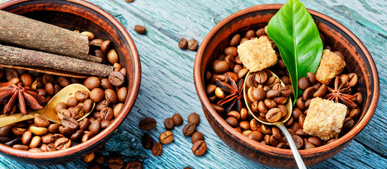 Fototapeta premium coffee roasted bean