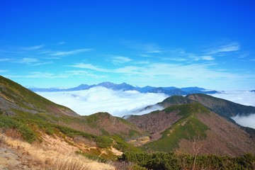 Fototapeta premium Sea of clouds at Norikura National Park in Gifu Japan with Japnese alps